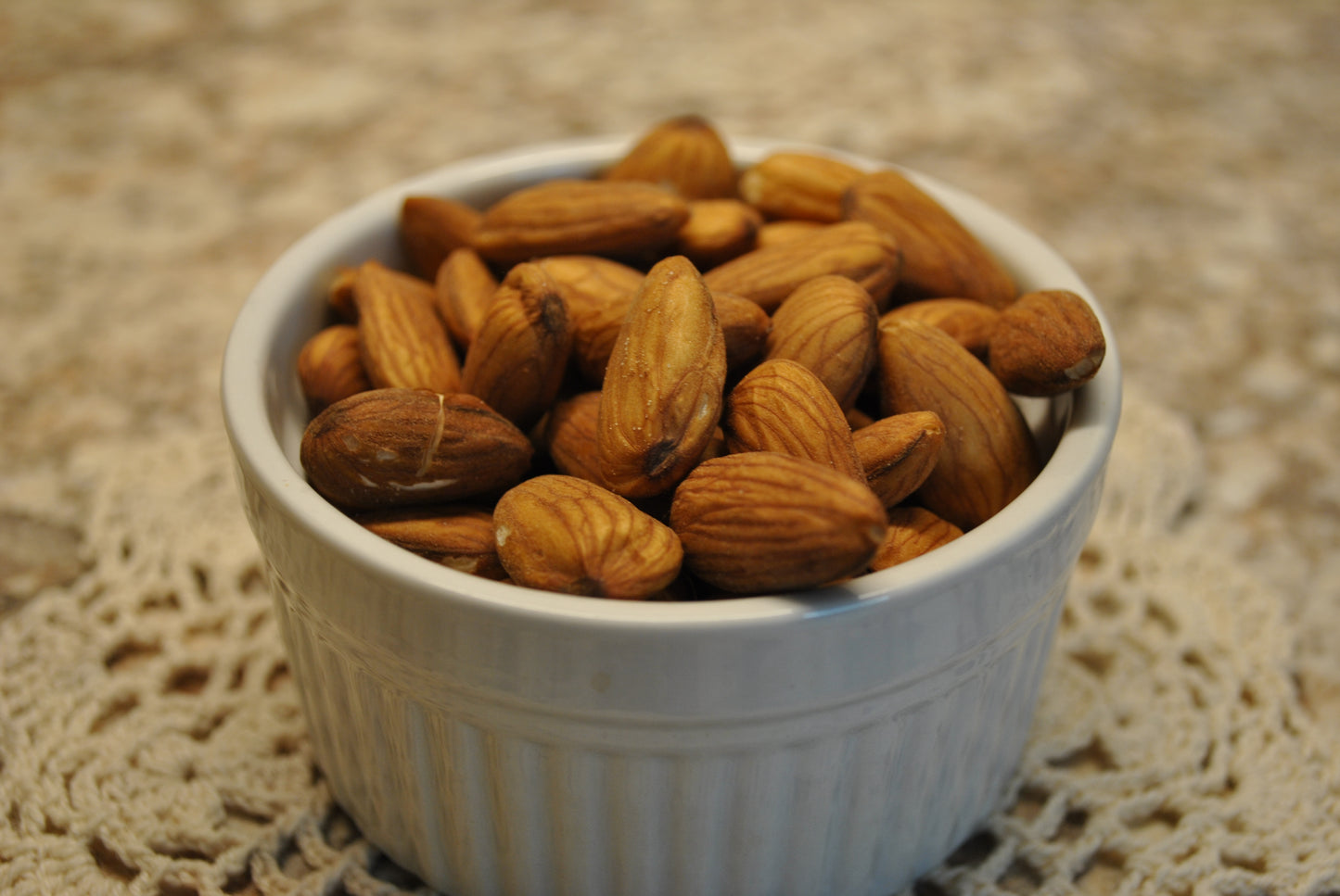 Almonds, plain